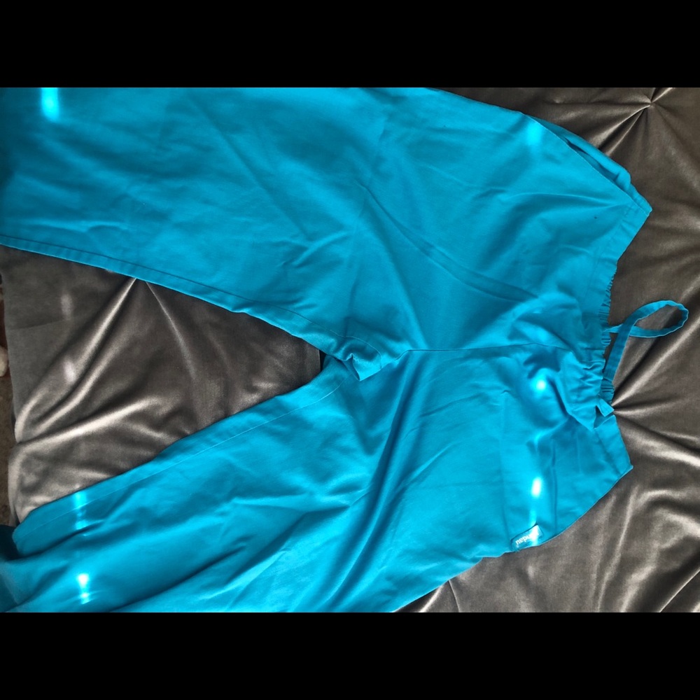 Scrub bottoms